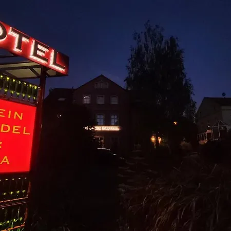 Wein-hotel Mistral 招待所 3*